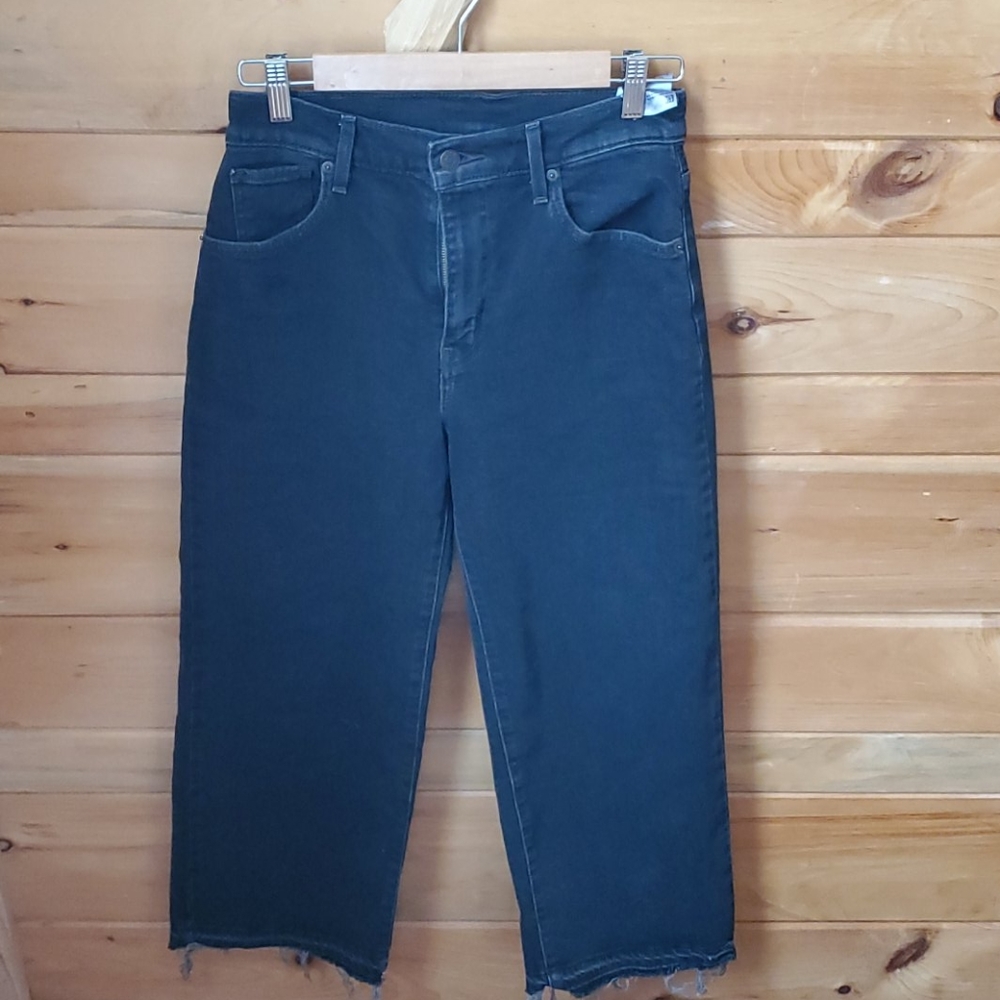 Levi's high rise wide leg crop